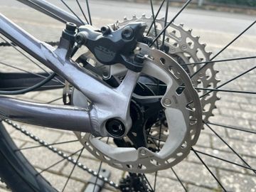 Gebrauchtes Liv Pique 29 2 2021 2021 Mountainbike, Schwarz, 29 — Bild 3 von 4