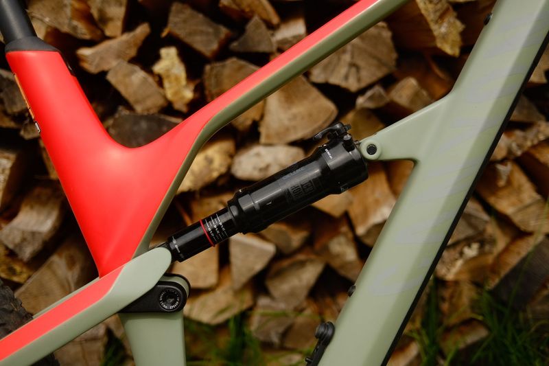 Used Canyon Spectral CF 8.0 2018 2018 Mountainbike, Orange, 27.5 — image 17 of 19
