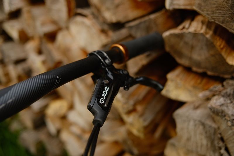 Used Canyon Spectral CF 8.0 2018 2018 Mountainbike, Orange, 27.5 — image 2 of 19