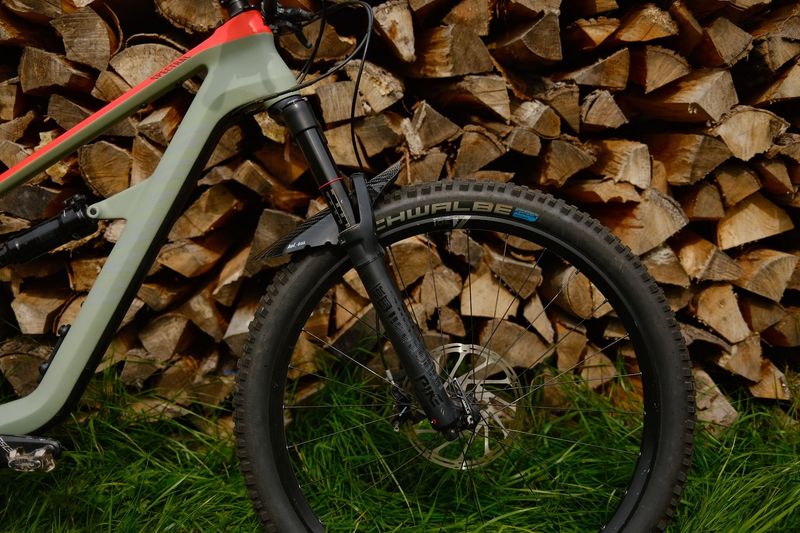 Used Canyon Spectral CF 8.0 2018 2018 Mountainbike, Orange, 27.5 — image 12 of 19
