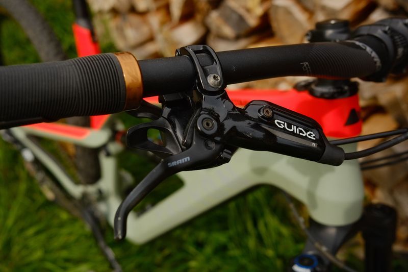 Used Canyon Spectral CF 8.0 2018 2018 Mountainbike, Orange, 27.5 — image 14 of 19