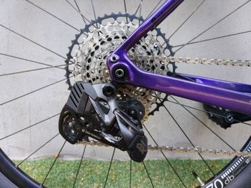 Used Lexon Custom SRAM Rival eTap AXS 2024 Road & Gravel, Purple — image 7 of 25
