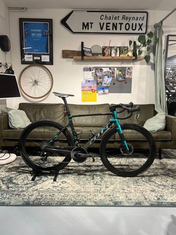 Scott Addict RC Frameset 2023 Road & Gravel usato, Grigio chiaro — immagine 1 di 3