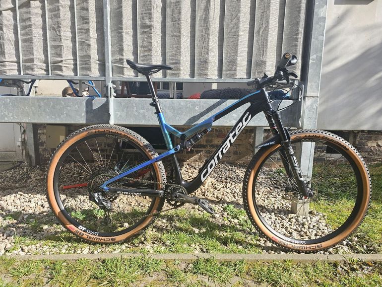 Used Corratec Revolution SRAM X01 Eagle AXS 2022 Mountainbike, Blau — image 1 of 6