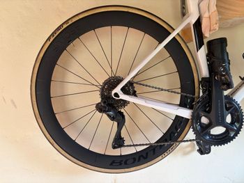 Used Colnago V3 Shimano Ultegra 2024 Road & Gravel — image 4 of 8