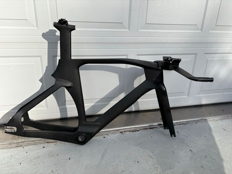 Used Hongfu Hongfu Custom Frameset 2019 Road & Gravel, Schwarz — image 1 of 6