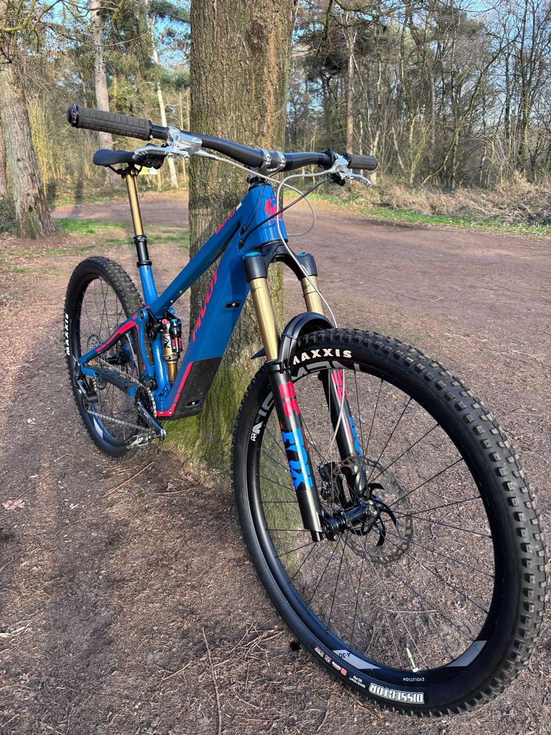 Gebrauchtes Pivot Shuttle SRAM GX Eagle AXS (T-Type) 2023 Mountainbike, Blau, 29 — Bild 1 von 7
