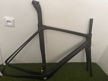 Used None Custom Frameset 2026 Road & Gravel