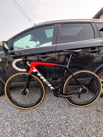 Used Trek Emonda SRAM Red eTap AXS 2022 Road & Gravel — image 3 of 20