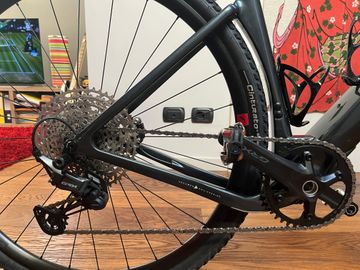 Używany 3T Exploro Ultra 2024 Road & Gravel — zdjęcie 2 z 4