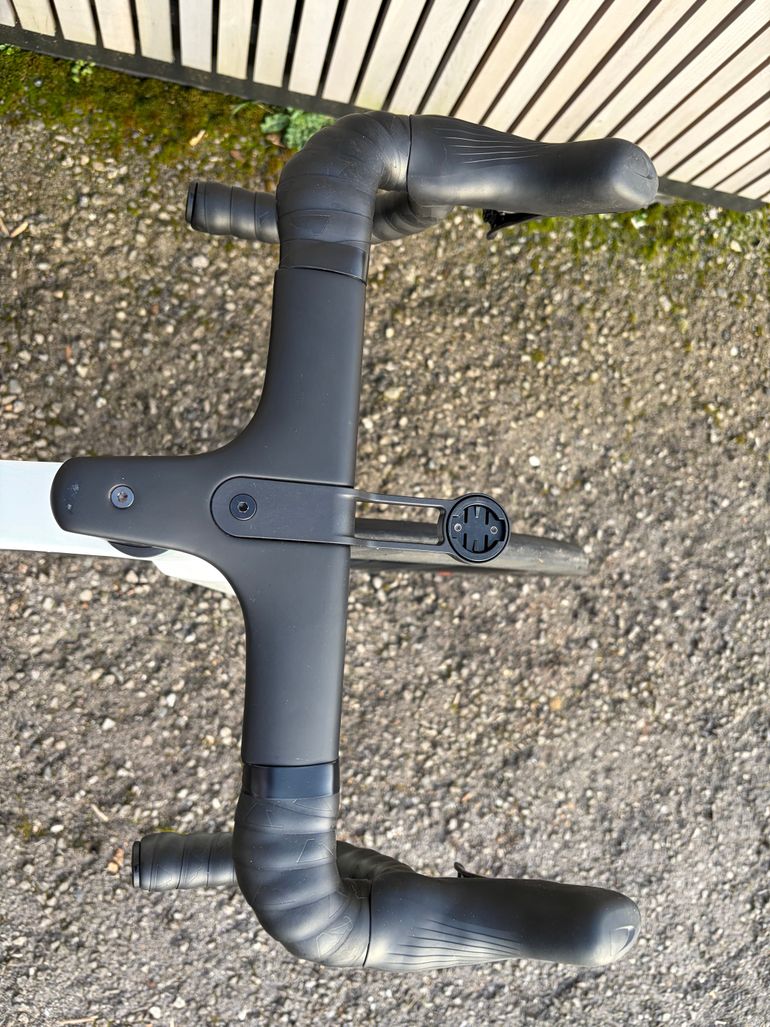 Used Canyon Aeroad CFR Tensor 2025 2025 Road & Gravel, White — image 10 of 26