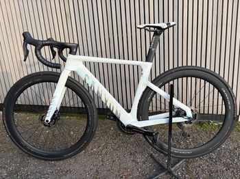 Used Canyon Aeroad CFR Tensor 2025 2025 Road & Gravel, White — image 15 of 26
