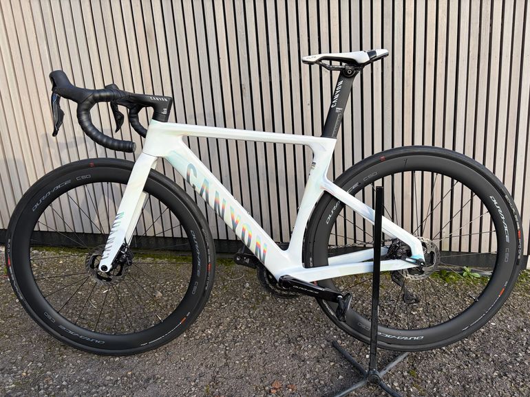 Used Canyon Aeroad CFR Tensor 2025 2025 Road & Gravel, White — image 15 of 26