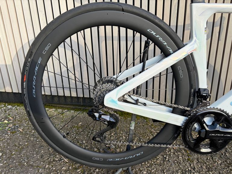 Used Canyon Aeroad CFR Tensor 2025 2025 Road & Gravel, White — image 2 of 26