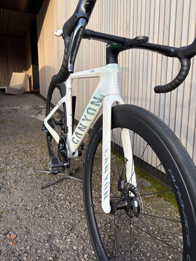 Used Canyon Aeroad CFR Tensor 2025 2025 Road & Gravel, White — image 14 of 26