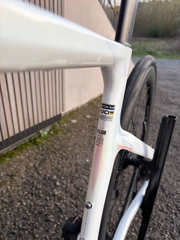 Used Canyon Aeroad CFR Tensor 2025 2025 Road & Gravel, White — image 17 of 26