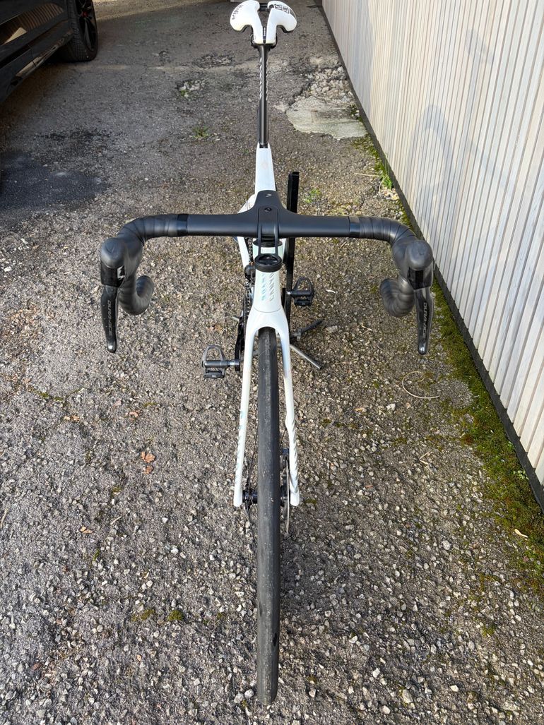 Used Canyon Aeroad CFR Tensor 2025 2025 Road & Gravel, White — image 12 of 26
