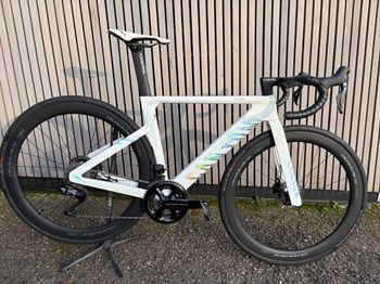 Used Canyon Aeroad CFR Tensor 2025 2025 Road & Gravel, White — image 1 of 26