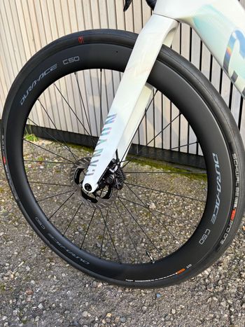 Used Canyon Aeroad CFR Tensor 2025 2025 Road & Gravel, White — image 20 of 26