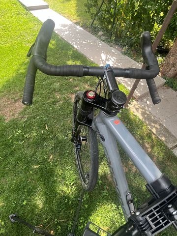 Used Cannondale Slate Shimano Ultegra 2017 Road & Gravel, Light Gray — image 7 of 8
