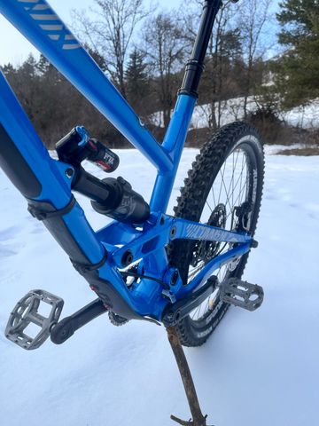 Used Commencal CLASH ESSENTIAL FOX 2020 2020 Mountainbike, Blue, 27.5 — image 2 of 10