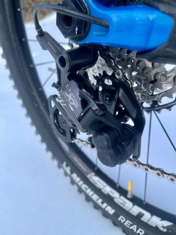 Used Commencal CLASH ESSENTIAL FOX 2020 2020 Mountainbike, Blue, 27.5 — image 3 of 10