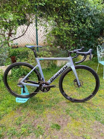 Bianchi, Aria Shimano Ultegra Di2 12S