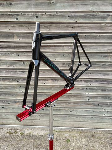 Bianchi Specialissima - Dura Ace Di2 2022 Frameset 2022 Road & Gravel usato