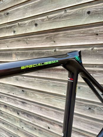 Used Bianchi Specialissima - Dura Ace Di2 2022 Frameset 2022 Road & Gravel — image 4 of 9