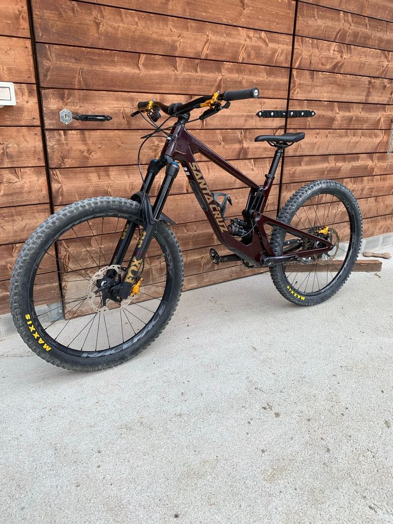Tweedehands Santa Cruz NOMAD XT / Air / Carbon C / 27.5 2022 2022 MTB