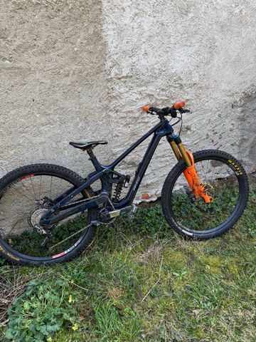 Used Devinci Spartan Shimano XTR 2023 Mountainbike, Blue — image 2 of 7