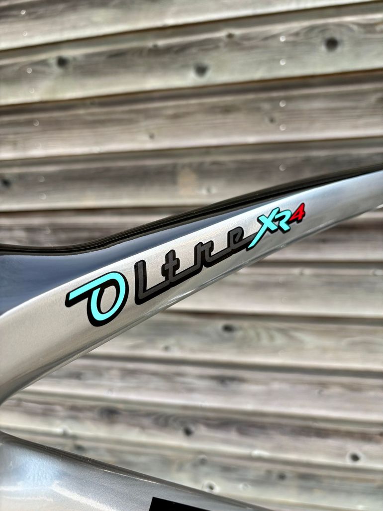 Used Bianchi Oltre Frameset 2022 Road & Gravel, Hellgrau — image 4 of 17