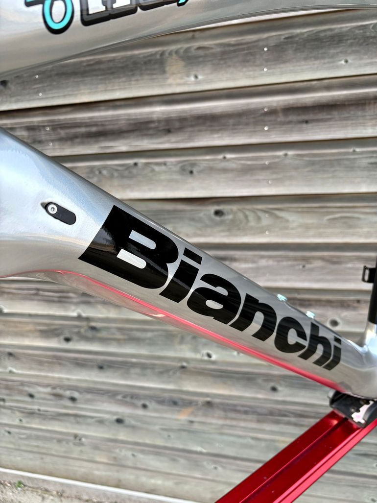 Used Bianchi Oltre Frameset 2022 Road & Gravel, Hellgrau — image 3 of 17