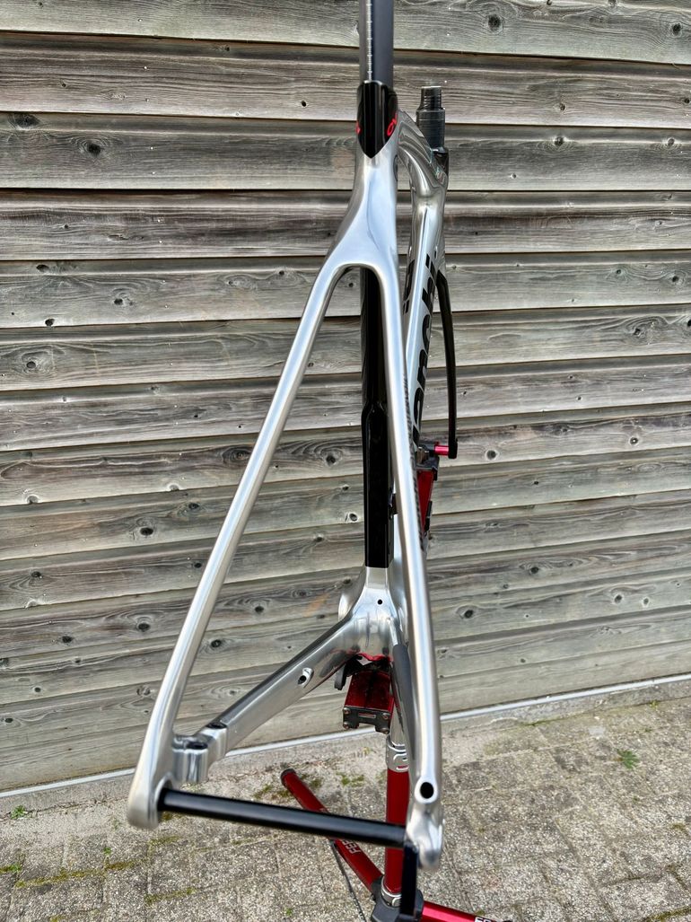 Used Bianchi Oltre Frameset 2022 Road & Gravel, Hellgrau — image 15 of 17