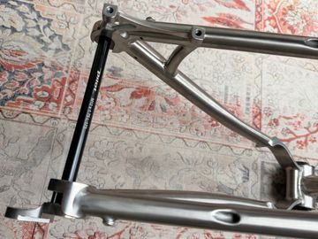 Gebrauchtes Pilot Cycles Locum Frameset 2021 Mountainbike, Hellgrau — Bild 8 von 9