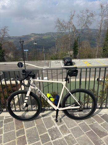 Used Canyon Grizl 7 2024 2024 Road & Gravel — image 1 of 12
