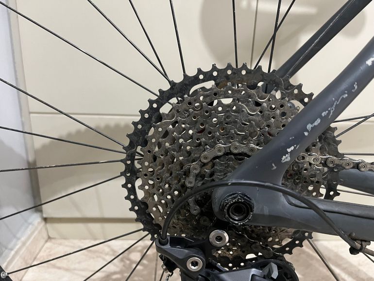 Used Trek Procaliber 9.7 2018 2018 Mountainbike, Light Gray, 27.5, 29 — image 9 of 15