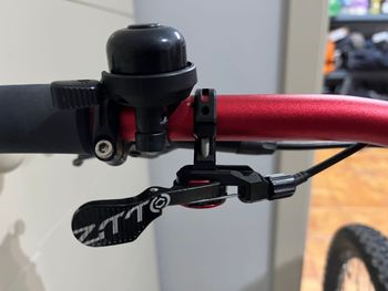 Used Trek Procaliber 9.7 2018 2018 Mountainbike, Light Gray, 27.5, 29 — image 6 of 15