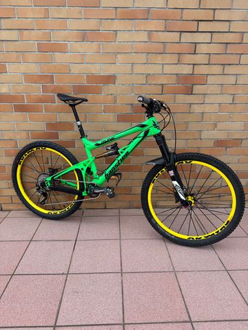 Used Banshee Custom Shimano Deore XT 2018 MTB