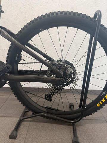 Used Orbea Wild Shimano Deore XT 2024 Mountainbike, Black — image 4 of 9