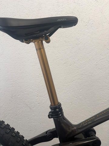 Used Orbea Wild Shimano Deore XT 2024 Mountainbike, Black — image 7 of 9