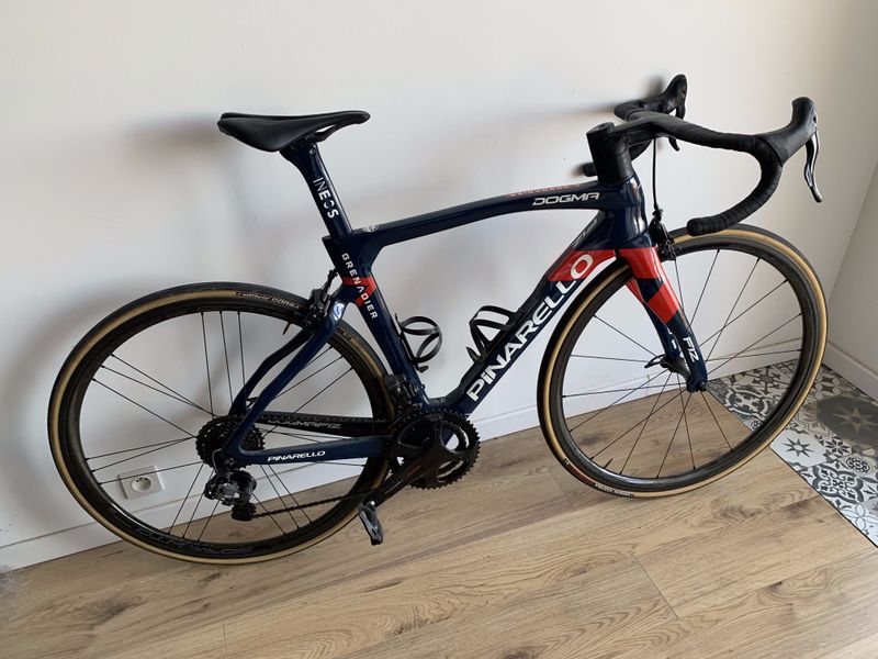 Tweedehands Pinarello DOGMA F12 SUPER RECORD EPS Rim 2022 2022 Road & Gravel