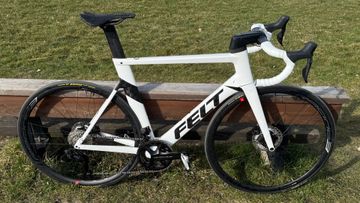 Käytetty Felt AR FRD Ultimate Dura-Ace Di2 2023 2023 Road & Gravel