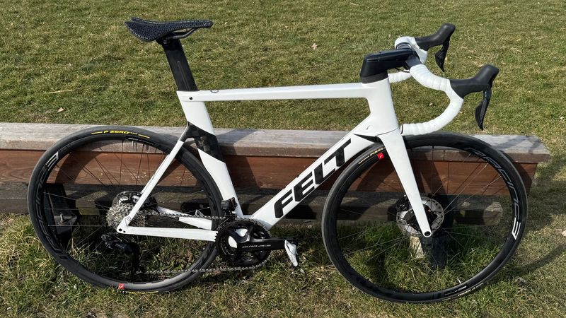 Used Felt AR FRD Ultimate Dura-Ace Di2 2023 2023 Road & Gravel