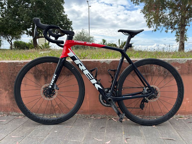 Used Trek Émonda SLR 7 eTap 2021 2021 Road & Gravel — image 2 of 6