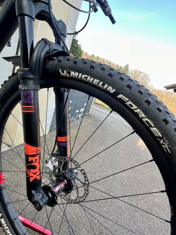 Used Santa Cruz Blur SRAM XX Eagle AXS (T-Type) 2019 Mountainbike, Black — image 4 of 19