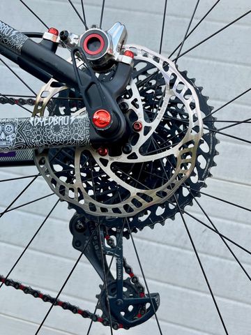 Used Santa Cruz Blur SRAM XX Eagle AXS (T-Type) 2019 Mountainbike, Black — image 11 of 19
