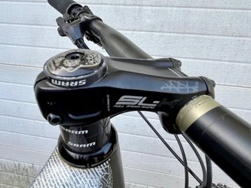 Used Santa Cruz Blur SRAM XX Eagle AXS (T-Type) 2019 Mountainbike, Black — image 8 of 19