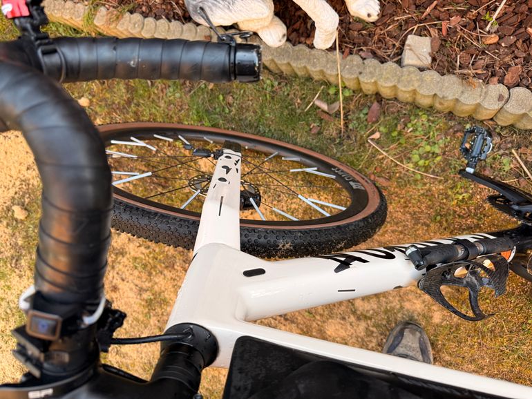 Used Canyon Grizl CF SLX 8 Di2 2024 2024 Road & Gravel, Weiß — image 5 of 8