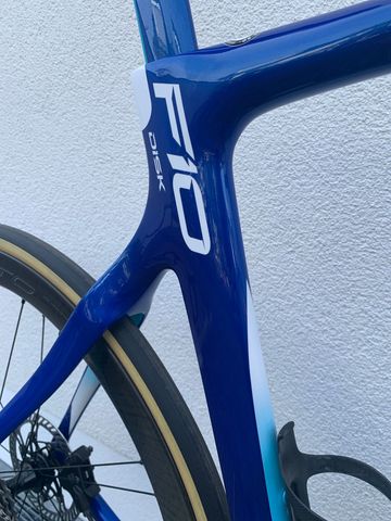 Used Pinarello Dogma Campagnolo Super Record 2019 Road & Gravel, Blue — image 17 of 19